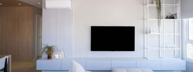 Een beige tv-meubel: hoe je de tv-wand licht houdt afbeelding