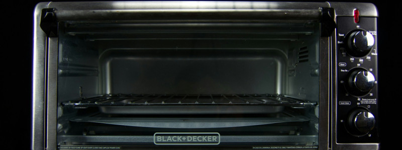 Zo maak je een vieze oven weer écht schoon afbeelding