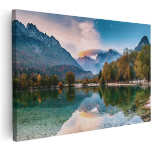 Artaza Canvas Schilderij Meer In De Bergen Met Een Geit Standbeeld - 90x60 - Foto Op Canvas - Canvas Print - Muurdecoratie