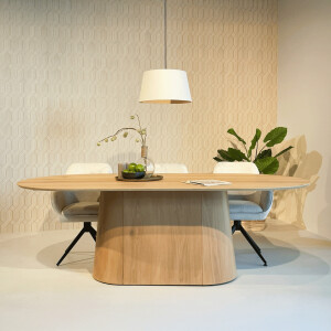 Livingfurn Ovale Eettafel 'Novero' Eiken, 230 x 110cm, kleur Naturel