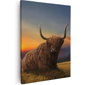 Artaza Canvas Schilderij Schotse Hooglander Koe Op Een Heuvel - 40x50 - Foto Op Canvas - Canvas Print