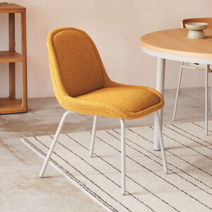 Kave Home Eetkamerstoel 'Aimin' Bouclé, kleur Mosterdgeel