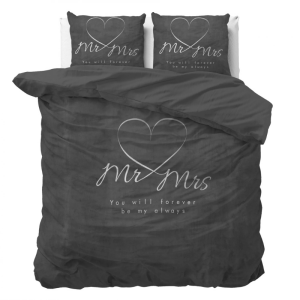Dekbedovertrek Mr And Mrs Heart - Lits-Jumeaux (240x220 Cm) - Zwart Microvezel - Tekst - Sleeptime Essentials - Dekbed-Discounter.nl