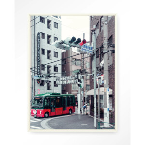 Urban Cotton Wandkleed 'Complementary Bus' 80 x 110cm in Floating Frame - off white