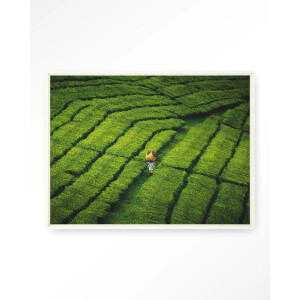 Urban Cotton Wandkleed 'Tote Pengalengan' 80 x 110cm in Floating Frame - off white