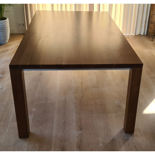 Notenhouten eettafel afbeelding 2