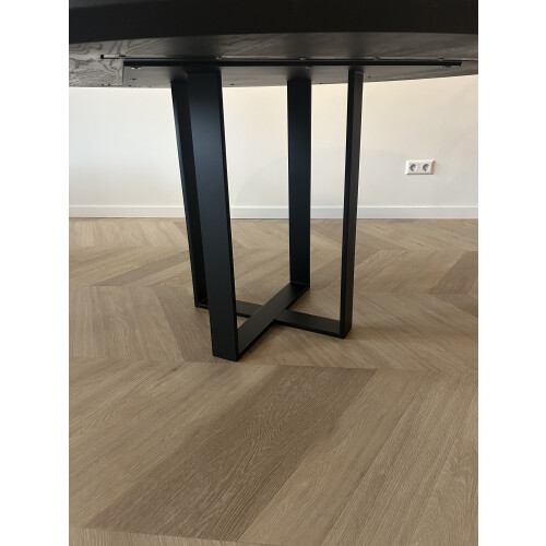 Zwarte ronde eettafel van LIJN M - 150 cm - studio Henk / Hay stijl afbeelding 2