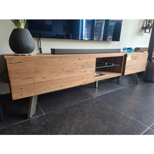 Stoer Industrieel TV-meubel Eijerkamp | Massief Kikarhout afbeelding 2