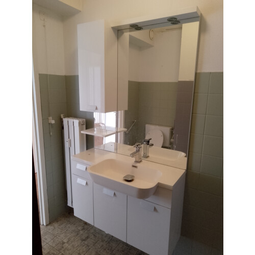 Badkamermeubel afbeelding