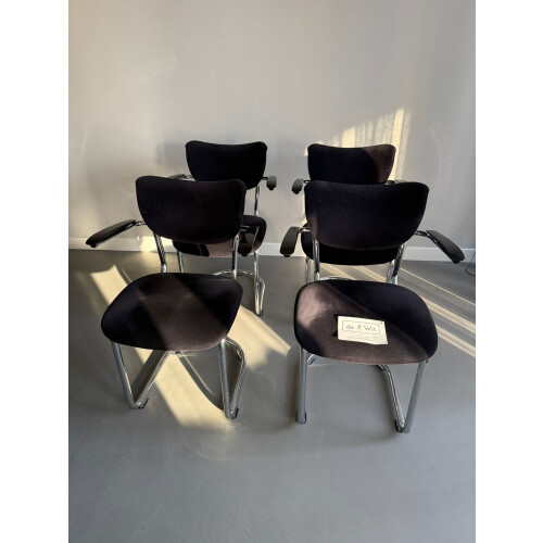 4 stuks eetkamerstoelen Gebroeders De Wit 3011 afbeelding