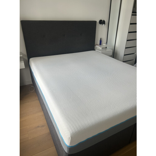 Avery 130cm Kingsize Bed met Simba Matras afbeelding
