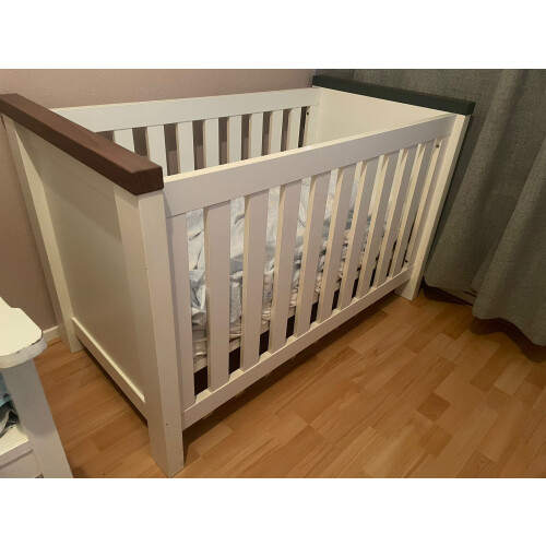 Baby ledikantje afbeelding