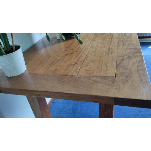Teakhouten tafel afbeelding 3