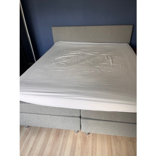 Boxspring/Bed + topper 200x180 afbeelding