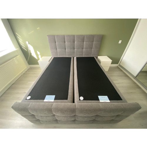 Kingsize bed afbeelding 2