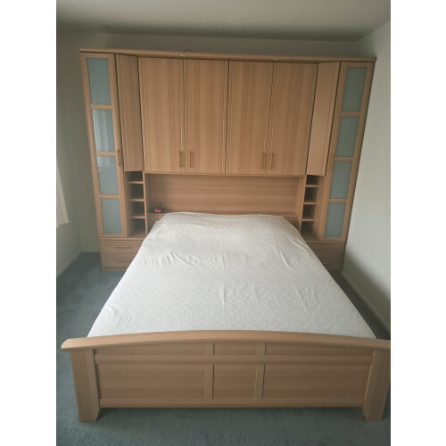 Complete slaapkamer afbeelding