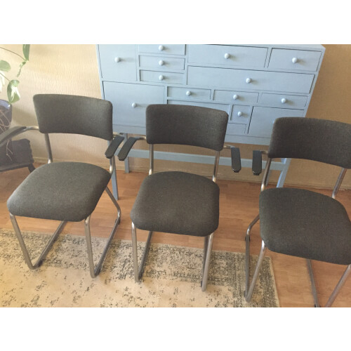 Ahrend stoelen afbeelding