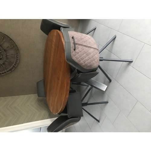 Eettafel + stoelen afbeelding