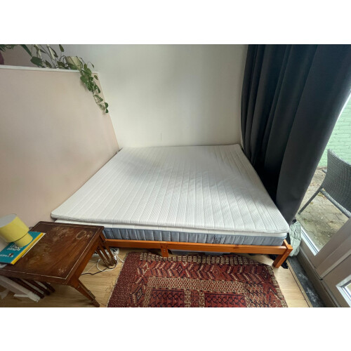 Houten bed incl. matras en topper afbeelding