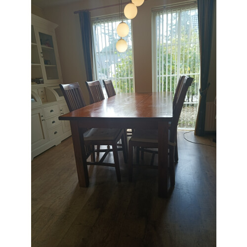 Hardhouten eettafel met 6 hardhouten stoelen afbeelding 3