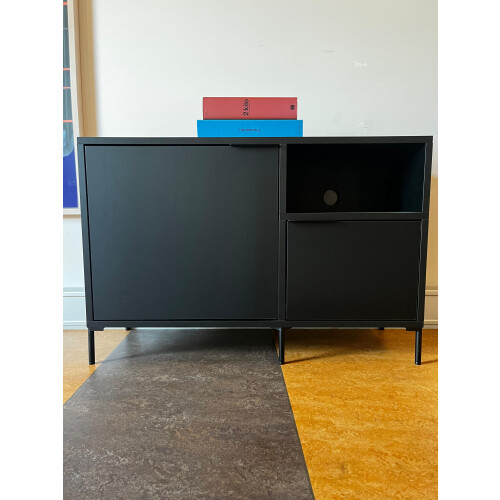 Tylko – TV Stand / Media Cabinet / – Black Minimal Design afbeelding 2