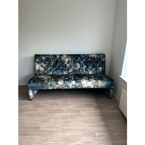 UrbanSofa by Ira Ness - Bloemenprint eetkamerbank afbeelding