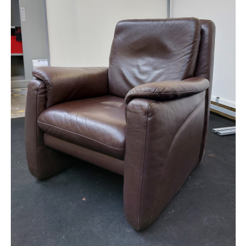 Mooie bruin fauteuil afbeelding 2