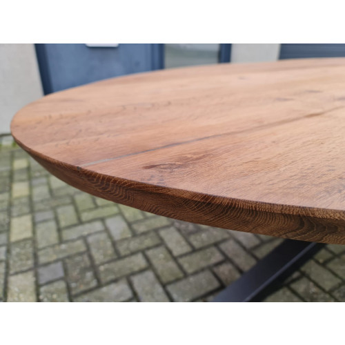 Ovalen tafel met een facet rand afbeelding 3