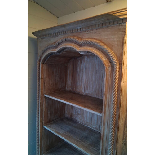 Massief houten landelijke kast afbeelding 3