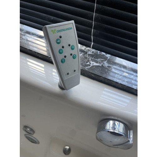 Greenlandia combi-whirlpool bad met Axor Hansgrohe kranen afbeelding 3