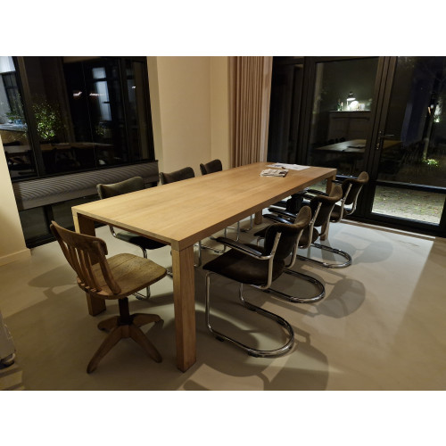 Artifort tafel + De Wit stoelen afbeelding