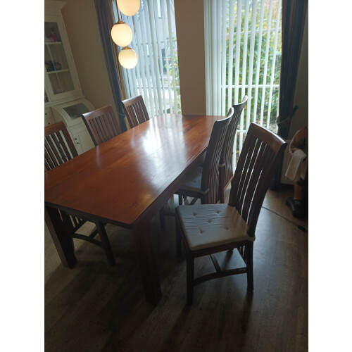 Hardhouten eettafel met 6 hardhouten stoelen afbeelding 2