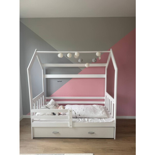 Kindebed voor meisjes afbeelding