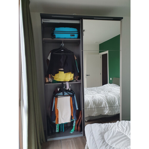 Kledingkast afbeelding 2