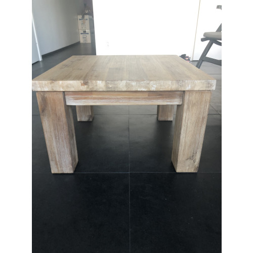 Mooie houten salontafel te koop en per direct op te halen!  afbeelding