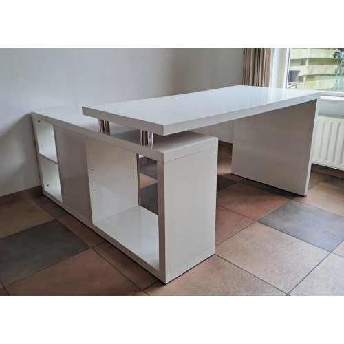 Werkbureau, prima, mooi en zeer praktisch afbeelding