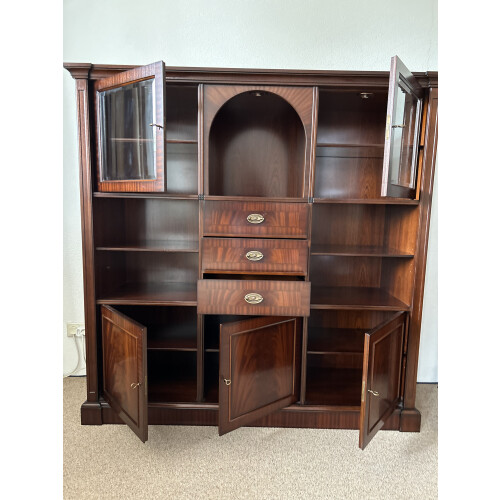 Vitrinekast mahonie afbeelding 2