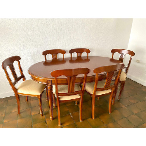 Klassieke uitschuifbare tafel incl. 6 stoelen v. mahoniehout afbeelding