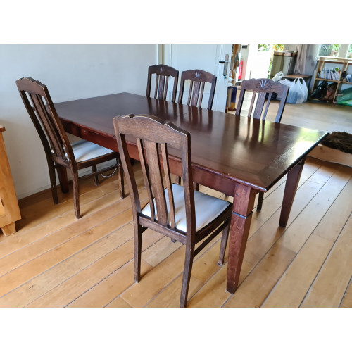 Mooie kersenhouten tafel, met of zonder stoelen afbeelding 2