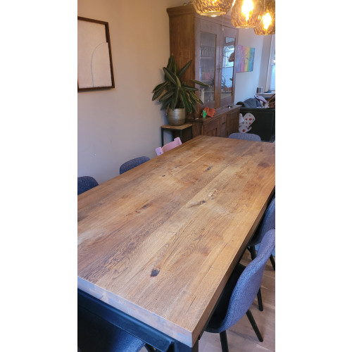 Eikenhouten tafel met stalen onderstel 220 x 100 x 79 afbeelding 3