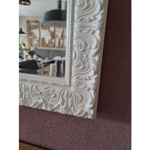 Witte brocante spiegel afbeelding 3