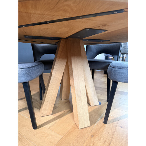 Tafel rond afbeelding 3