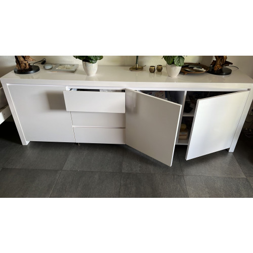 Design dressoir in hoogglans wit afbeelding 2