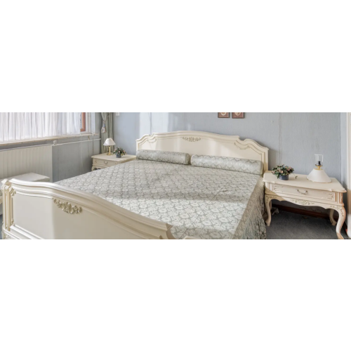 klassiek bed afbeelding