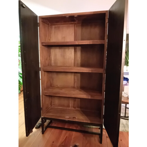 Houten kast afbeelding 2