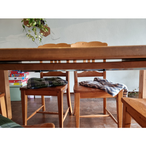 Wooden Table with extension and 6 chairs afbeelding 3